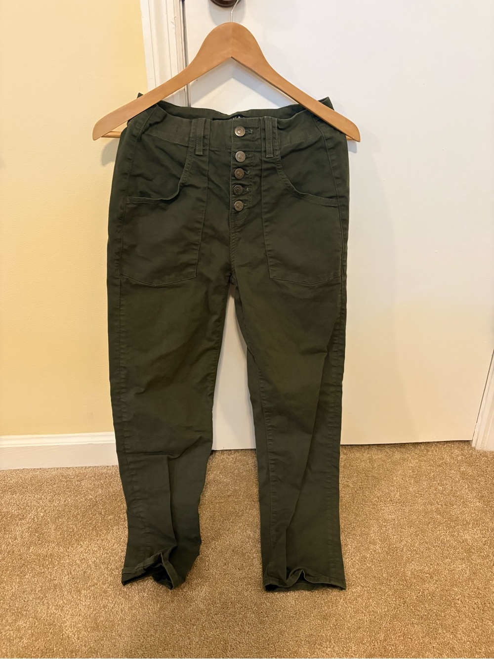 Veronica Beard Olive Green Straight-Leg Button-Front Pants